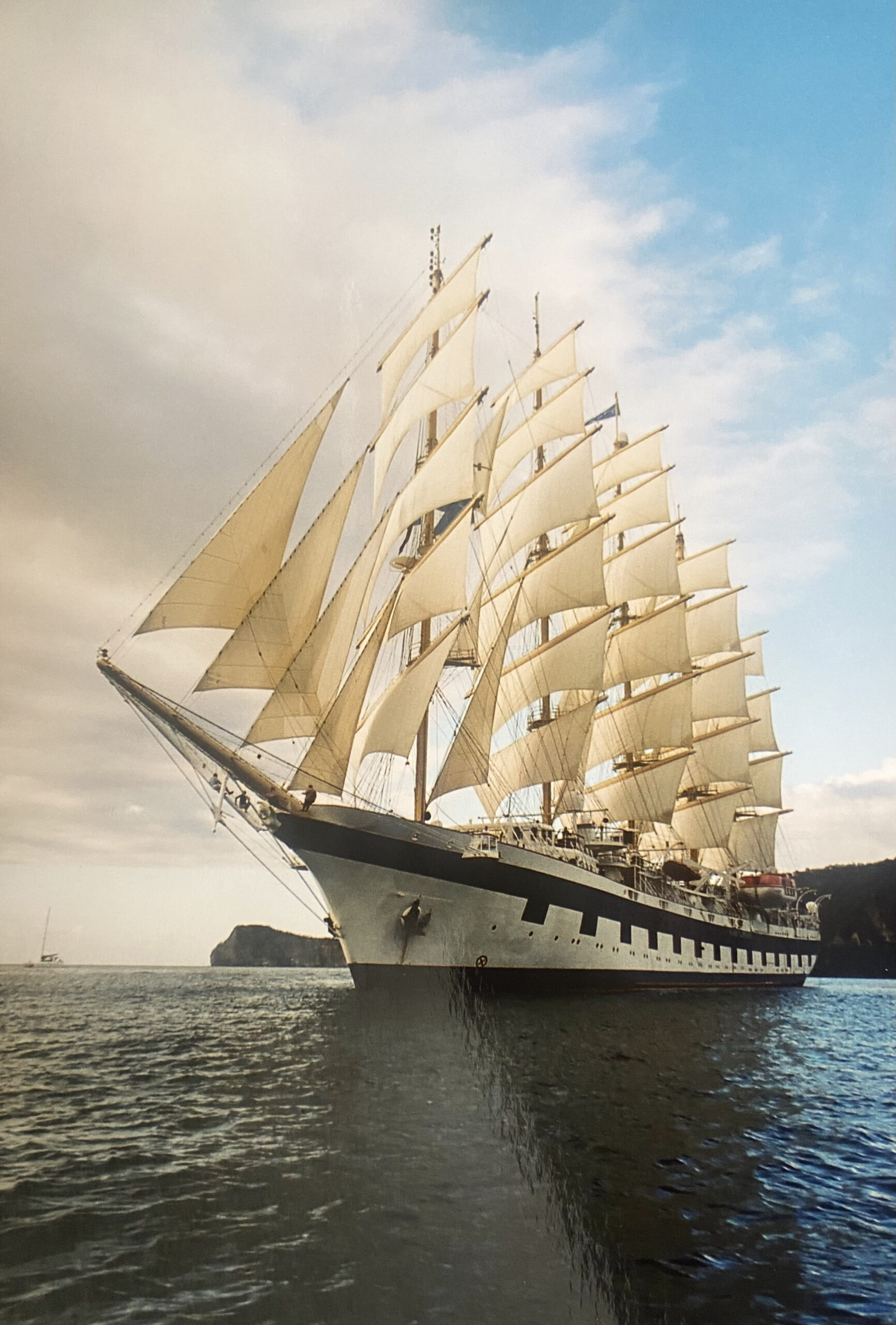 Tall ship on the open sea: the Royal Clipper – the beginning of a life-changing sailing journey